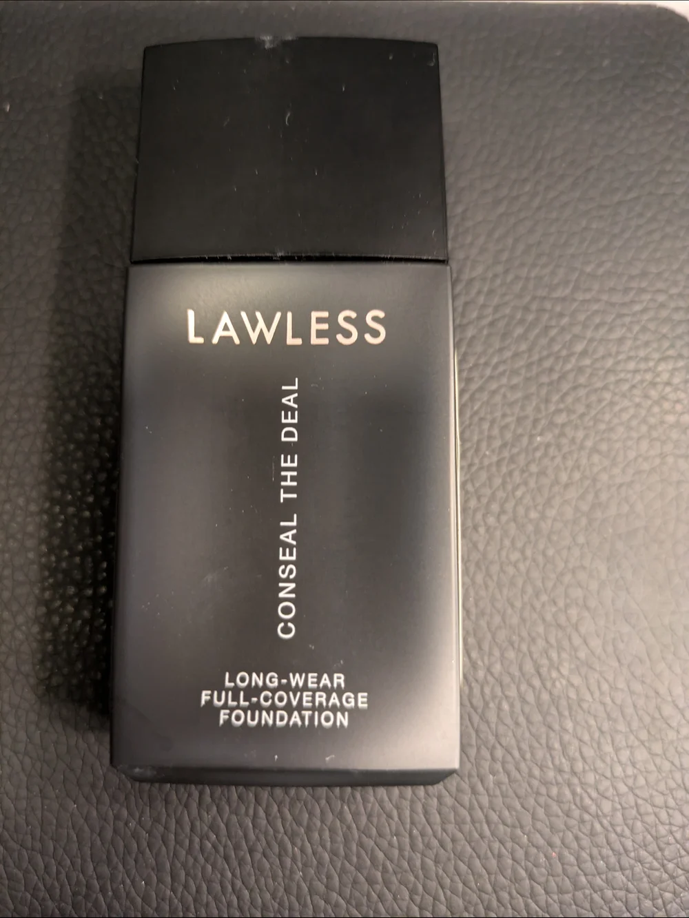 Lawless Conceal The Deal Long-Wear Full-Coverage Foundation - Sunshine